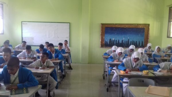 Pelaksanaan Ujian Tengah Semester 2 2017/2018